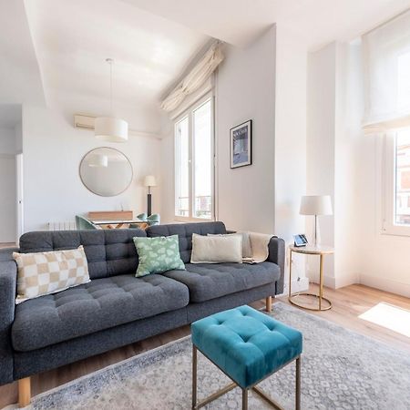 Alcala Street View Apartment Madrid Luaran gambar
