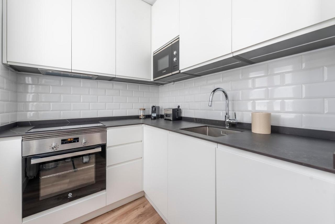 Alcala Street View Apartment Madrid Luaran gambar