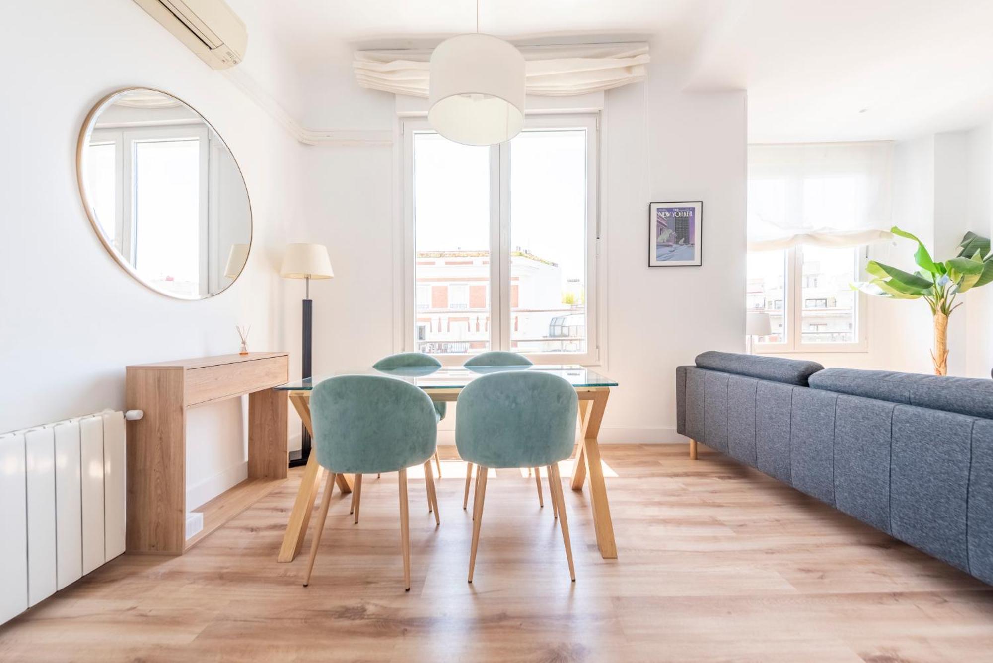 Alcala Street View Apartment Madrid Luaran gambar